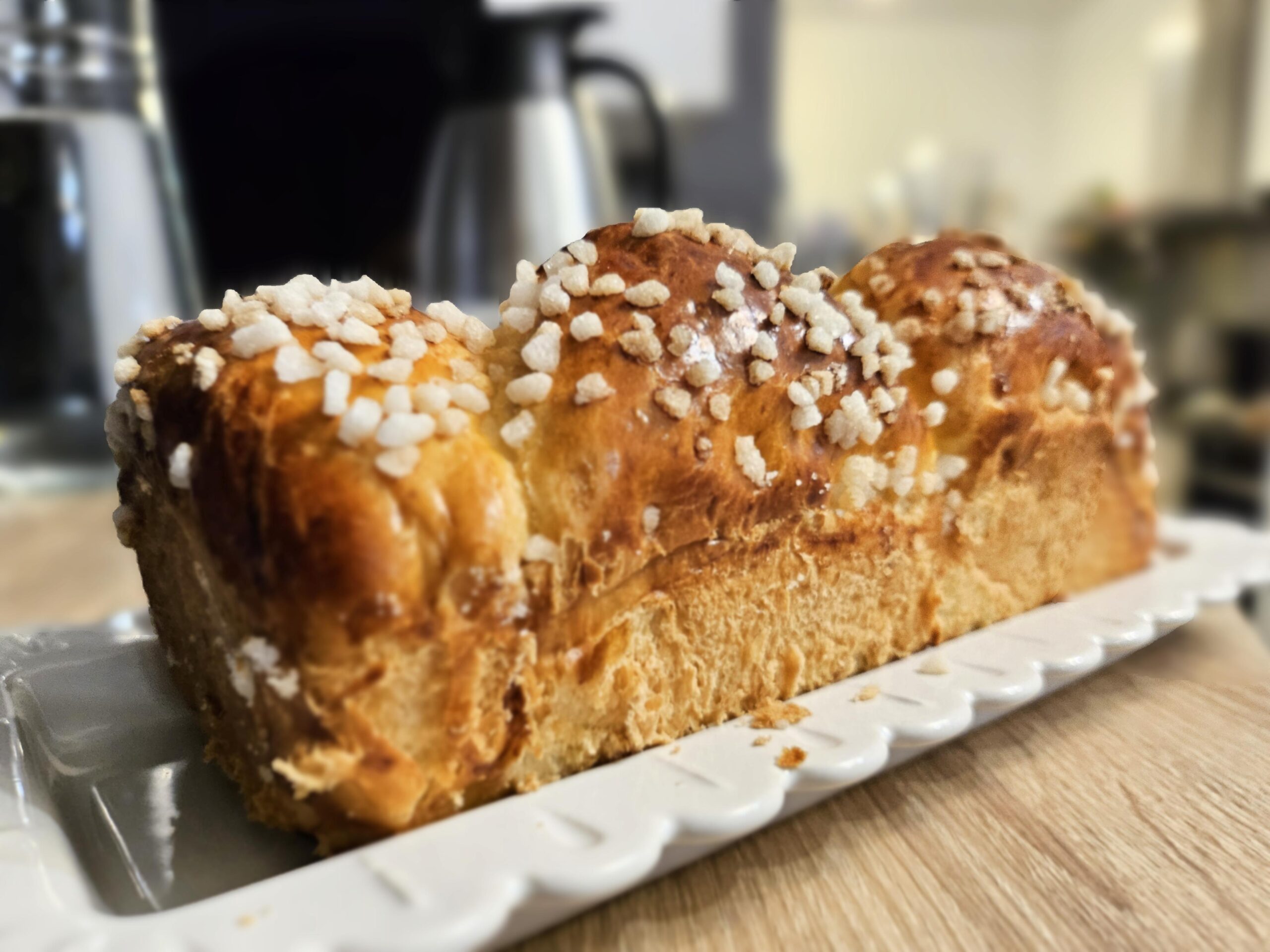 Brioche maison servie au petit déjeuner à la Datcha Anastasia
