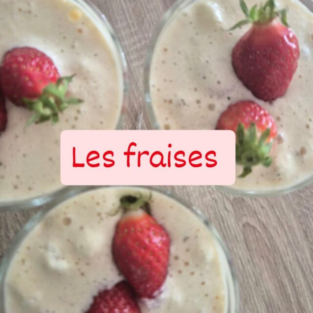 Cest toujours un plaisir de manger les premières fraises de la saison ! Quelle que soit la recette c'est délicieux 😋 
🍰Les desserts sont mon pêché mignon et j'adore les préparer pour la table d'hôtes 🥰

Venez les goûter à la Datcha Anastasia 😁

#tabledhotes
#maisondhotesdecharme #massifdusancy #randonnée #gourmandise